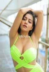 known for being trustworthy beautiful curves and black eyes queen escort girl from sangli - Call Girls in Sangli