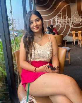 known for being charming angelic auburn hair and brown eyes available now trusted reliable service - Call Girls in Shimoga