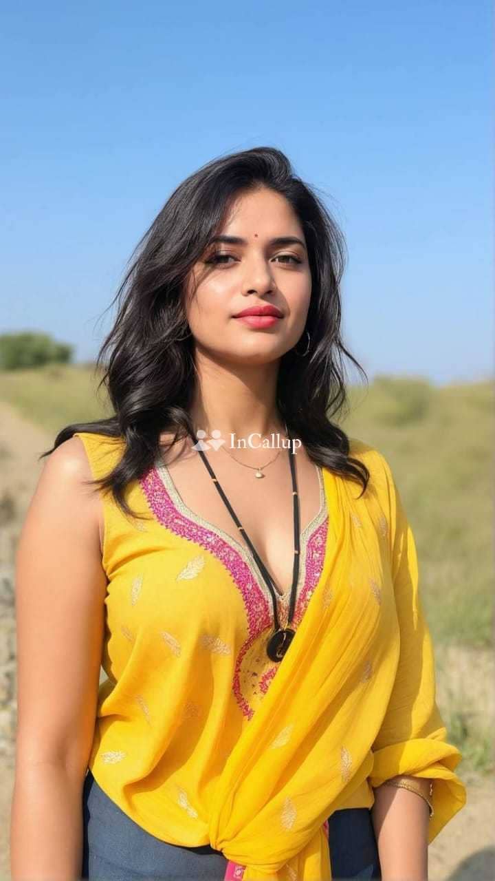 hi i am nisha rani a playful twenty one year old call girls known for being tempting present in siang - Call Girls in Siang