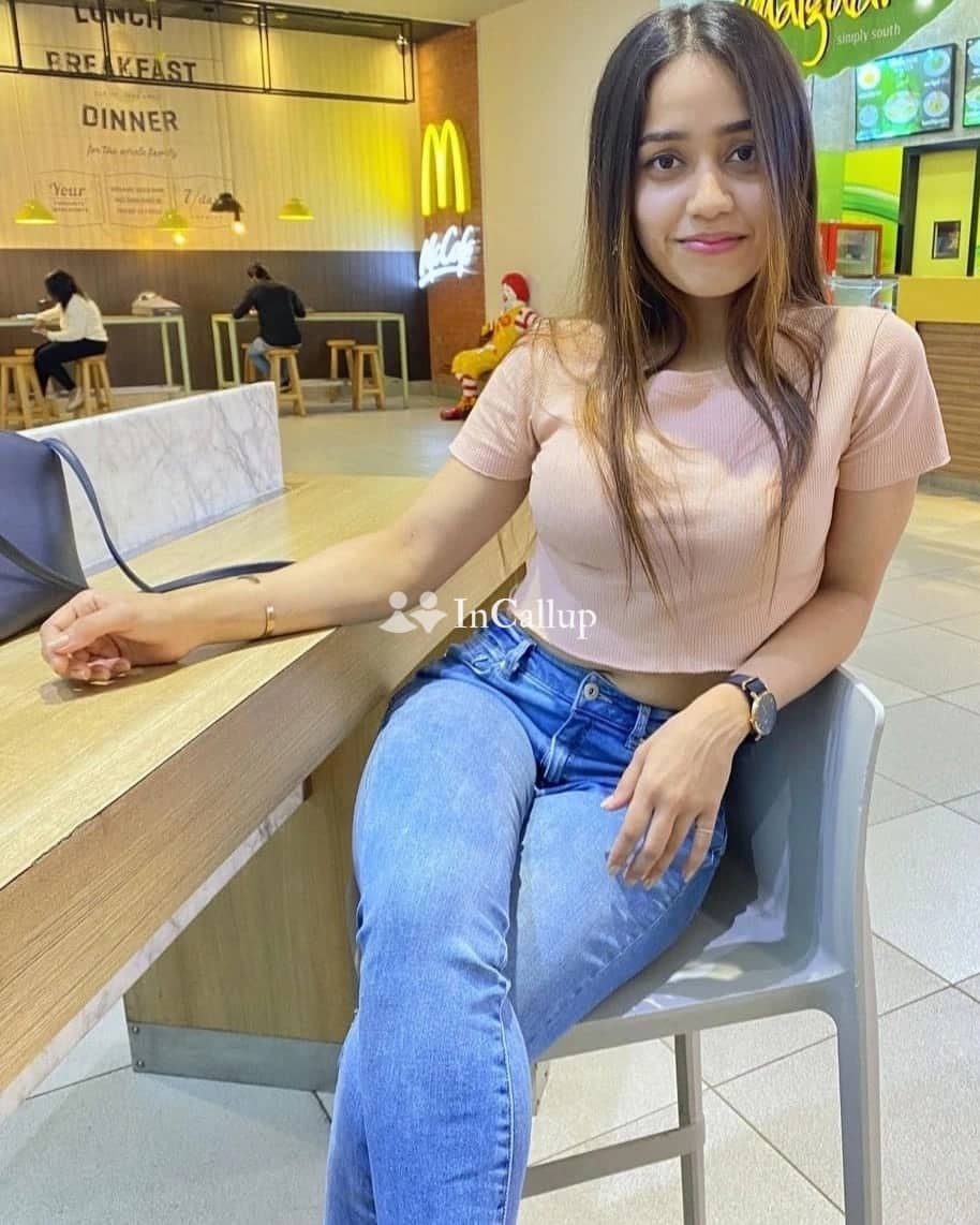 seductive black hair and black eyes petite siliguri call girl twenty one year old call girls - Call Girls in Siliguri