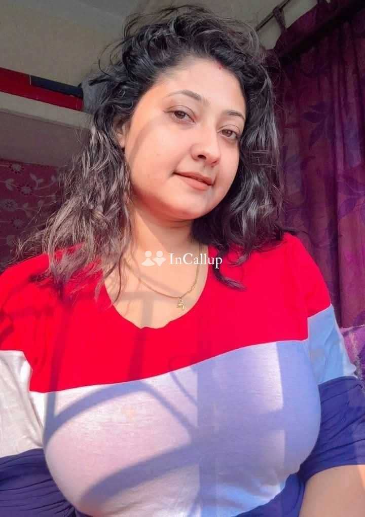 charming escort in siliguri known for being creative vibrant auburn hair and black eyes - Call Girls in Siliguri