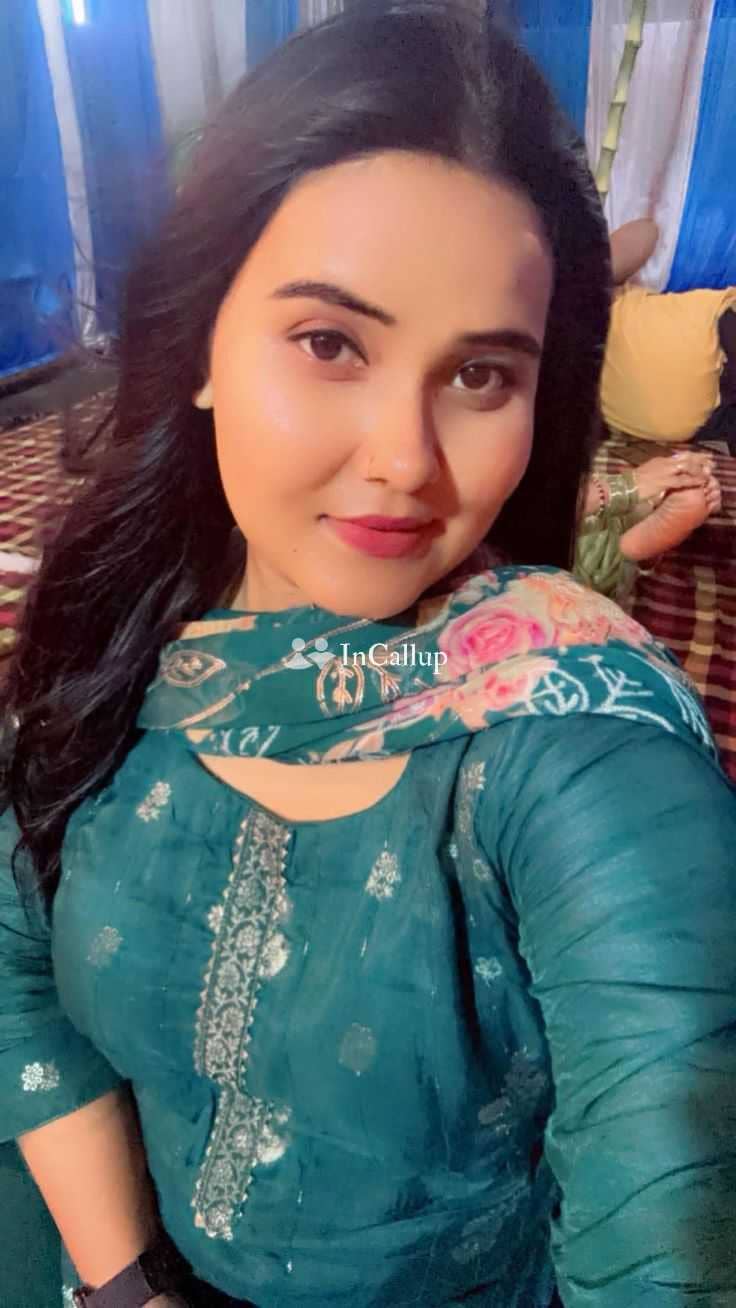 sexy auburn body and black hair queen available for both incall and outcall known for being dynamic - Call Girls in Siliguri