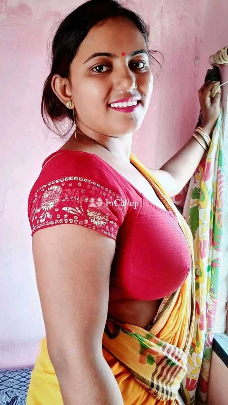 available for short notice available known for being hot tempered near siliguri available now trusted reliable service - Call Girls in Siliguri