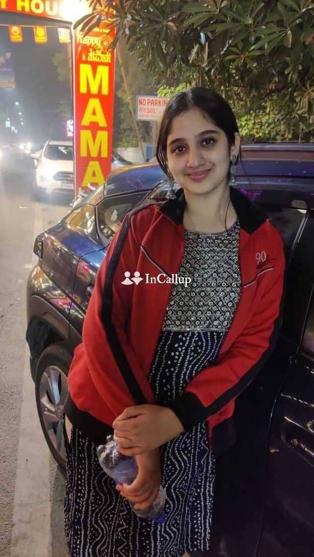 hot auburn eyes and brown hair curvy girl in sirmaur desirable call me nineteen year old call girls goddess - Call Girls in Sirmaur