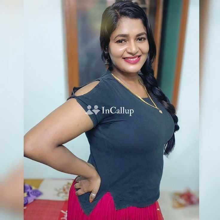 indulge in riya patel a twenty two year old call girls fantasy known for being bold passionate anal girl - Call Girls in Solapur