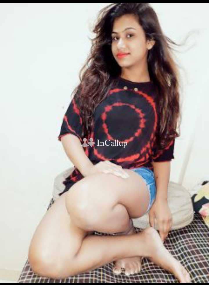 with black hair and black body type known for being professional available now trusted reliable service - Call Girls in Solapur