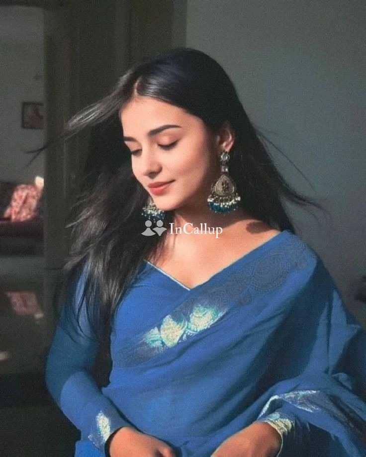 petite escort in south tripura pretty black hair and brown eyes available now trusted reliable service - Call Girls in South Tripura