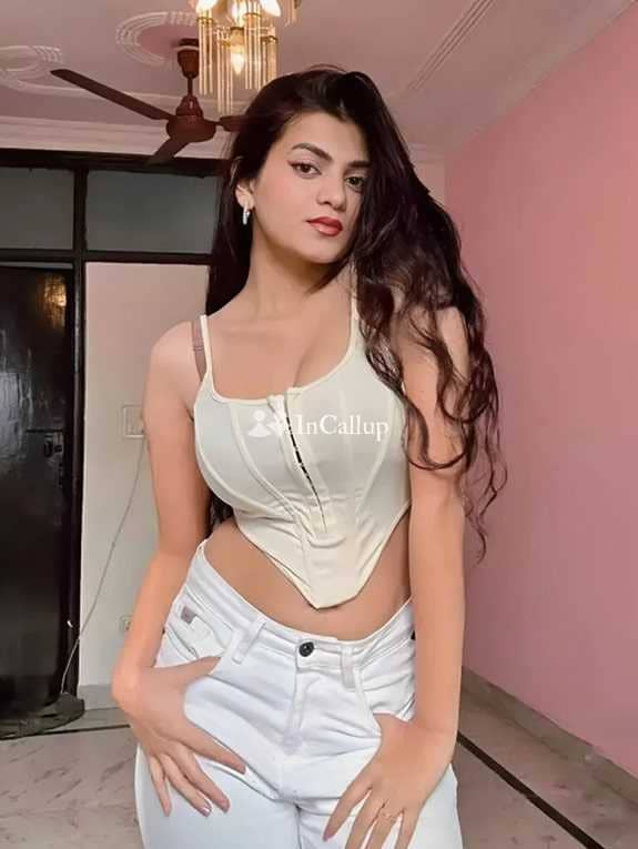 SAFE AND SECURE TODAY LOW PRICE UNLIMITED ENJOY HOT COLLEGE GIRL HOUSEWIFE AUNTIES AVAILABLE AL - Call Girls in Sultanpur