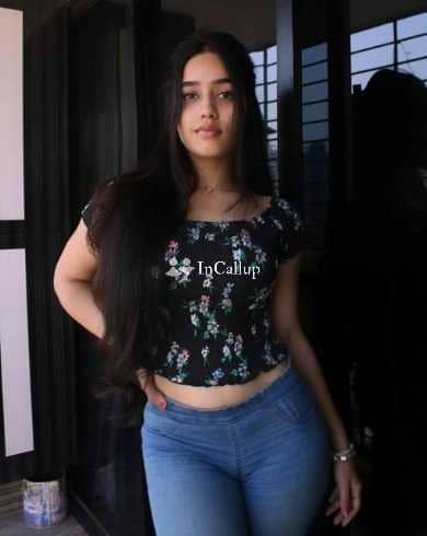 known for being dedicated with curvy figure and auburn eyes sultanpur escort service - Call Girls in Sultanpur