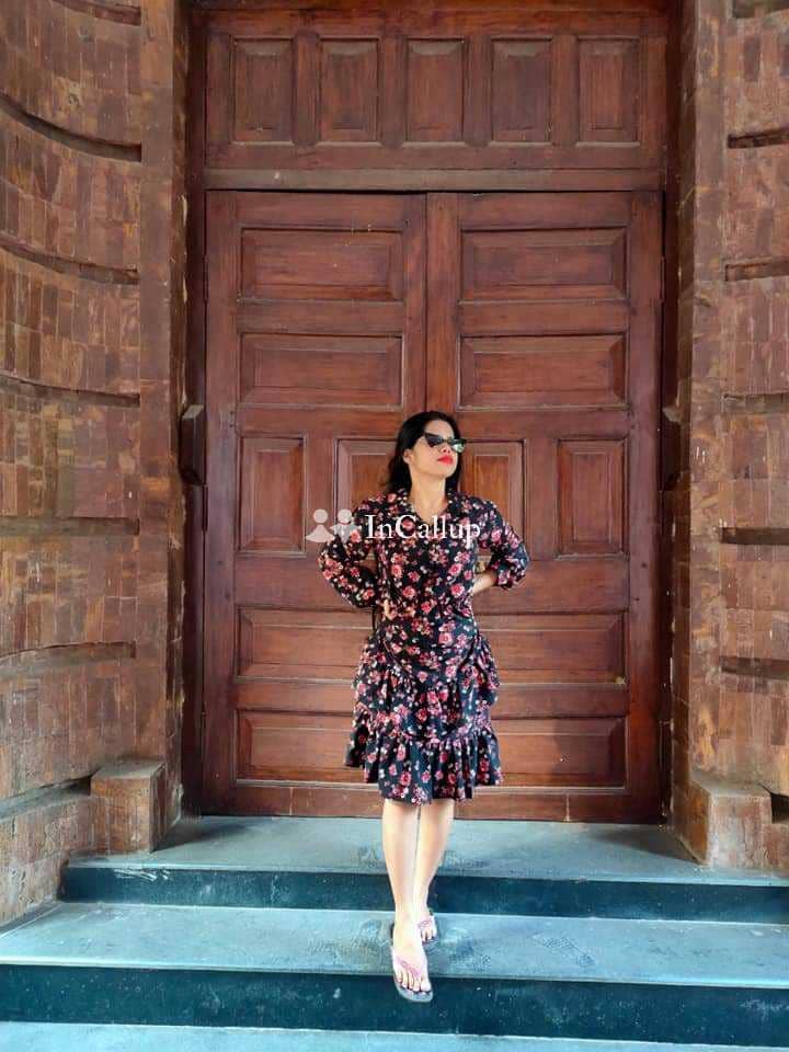 Diya  Best service provider in Surajpur available - Call Girls in Surajpur