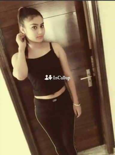 beautiful model in surat fantasy available for weekend fun seductive black hair and black eyes - Call Girls in Surat