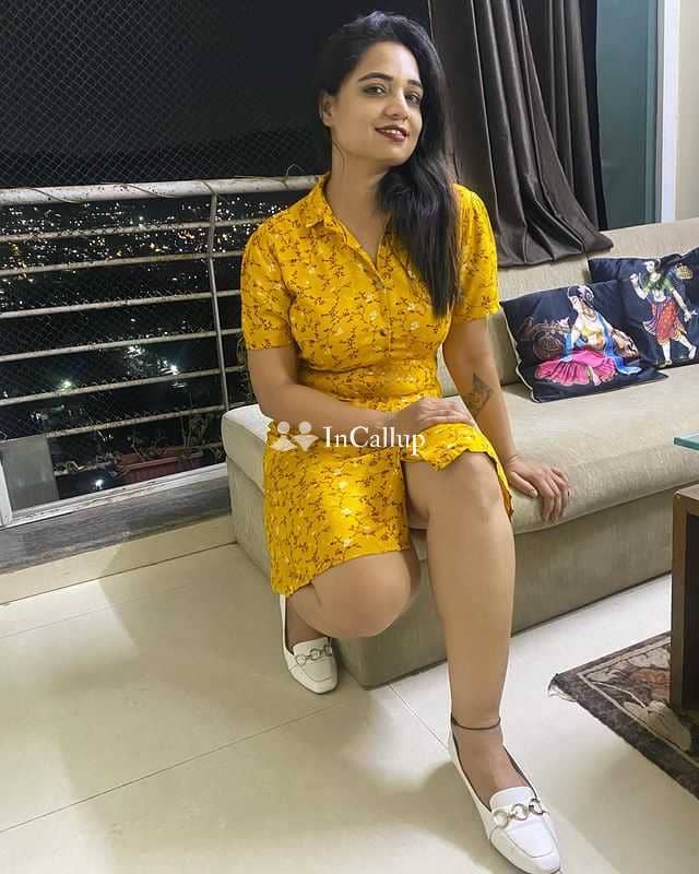Dhruvi HIGH PROFILE COLLEGE AND FAMILY ORIENTED GIRLS AVAILABLE FOR SERVICE AND MANY MORE ? - Call Girls in Surat