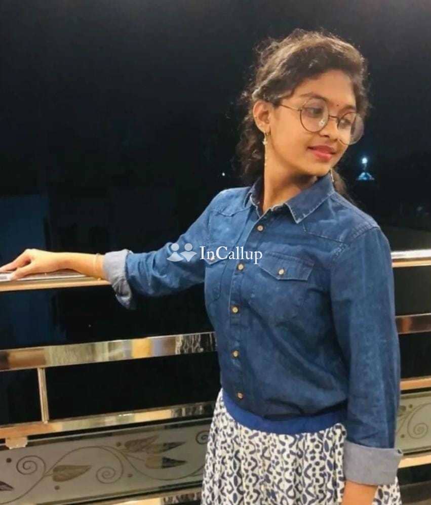 Surat Gujarat India all area service available in your near by hotel available - Call Girls in Surat