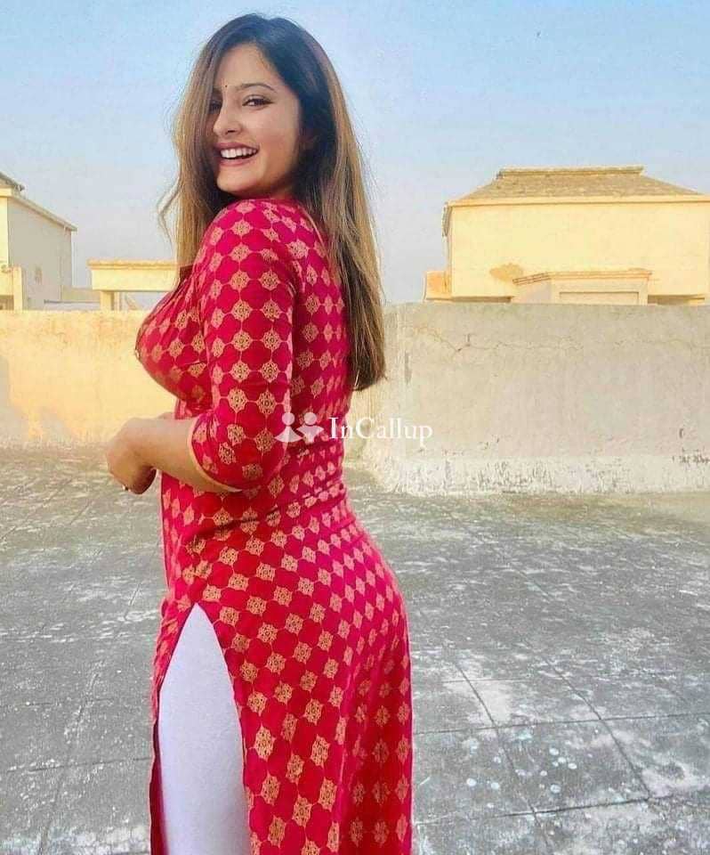 SURAT CALL GIRL 8420567069 CASH PAYMENT REAL ONLY GENUINE SARVICE ALL TYPES MODELS AVAILABLE - Call Girls in Surat