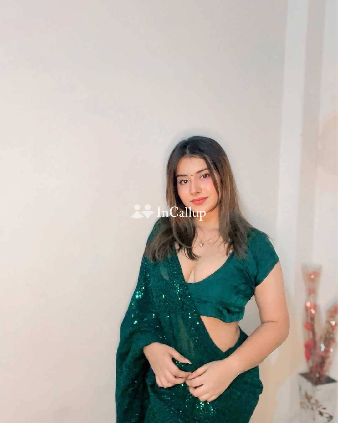 surat call girls escvort servince hgstu - Call Girls in Surat