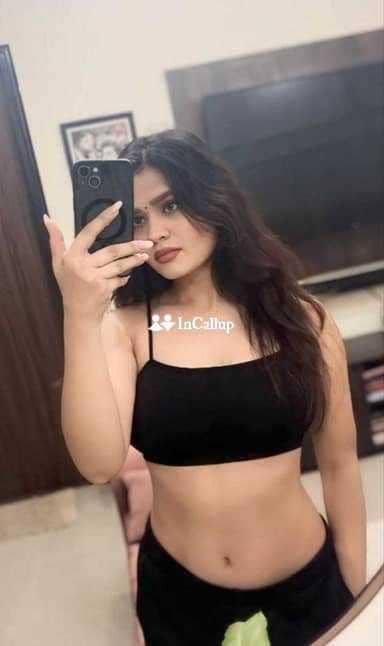 young call girls only full twenty one year old call girls beauty available now trusted reliable service - Call Girls in Surat