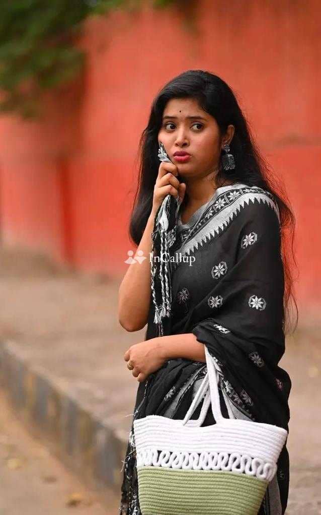 Muskan Patel call girl service 💯❤️💯 full enjoy and unlimited short HD dryh - Call Girls in Surat