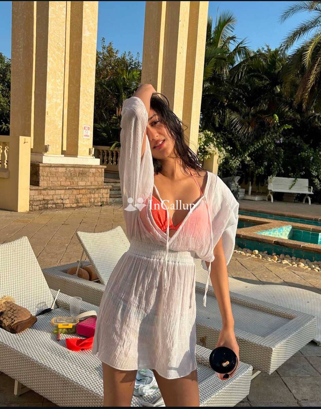 Cash Payment Surat independent call girls housewife bhabhi aunty available - Call Girls in Surat