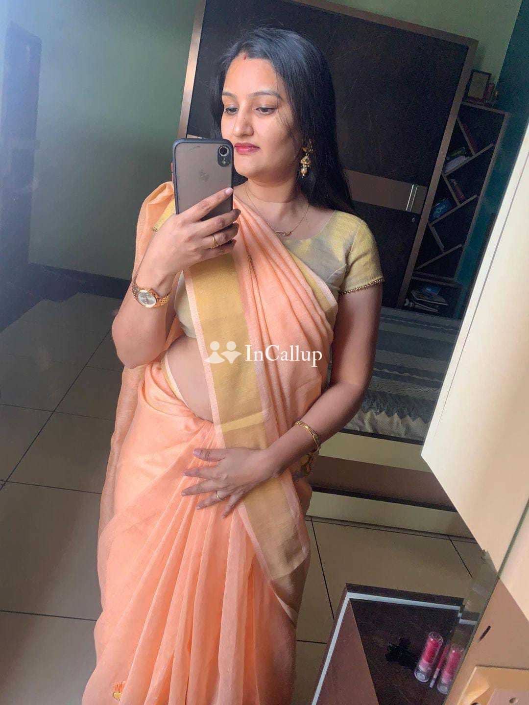 Surat Riya ne bola cas to Low price indipendent service available home and hotel service x available - Call Girls in Surat