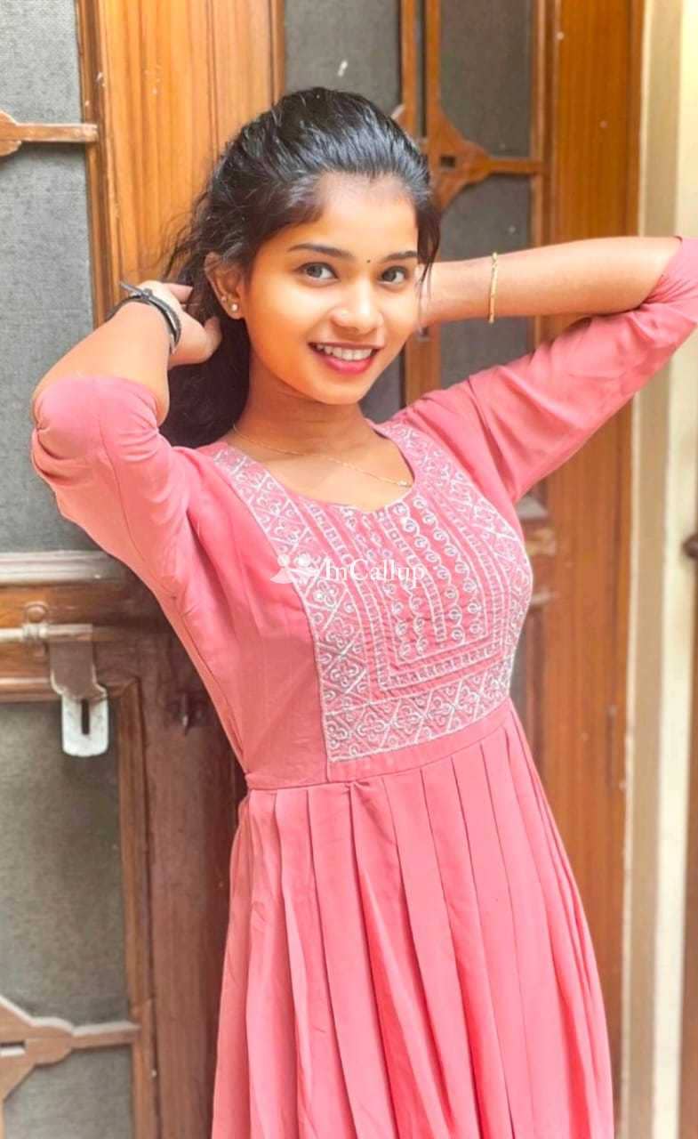 black tall weighing black available in surat find kajal sharma a twenty one year old call girls - Call Girls in Surat