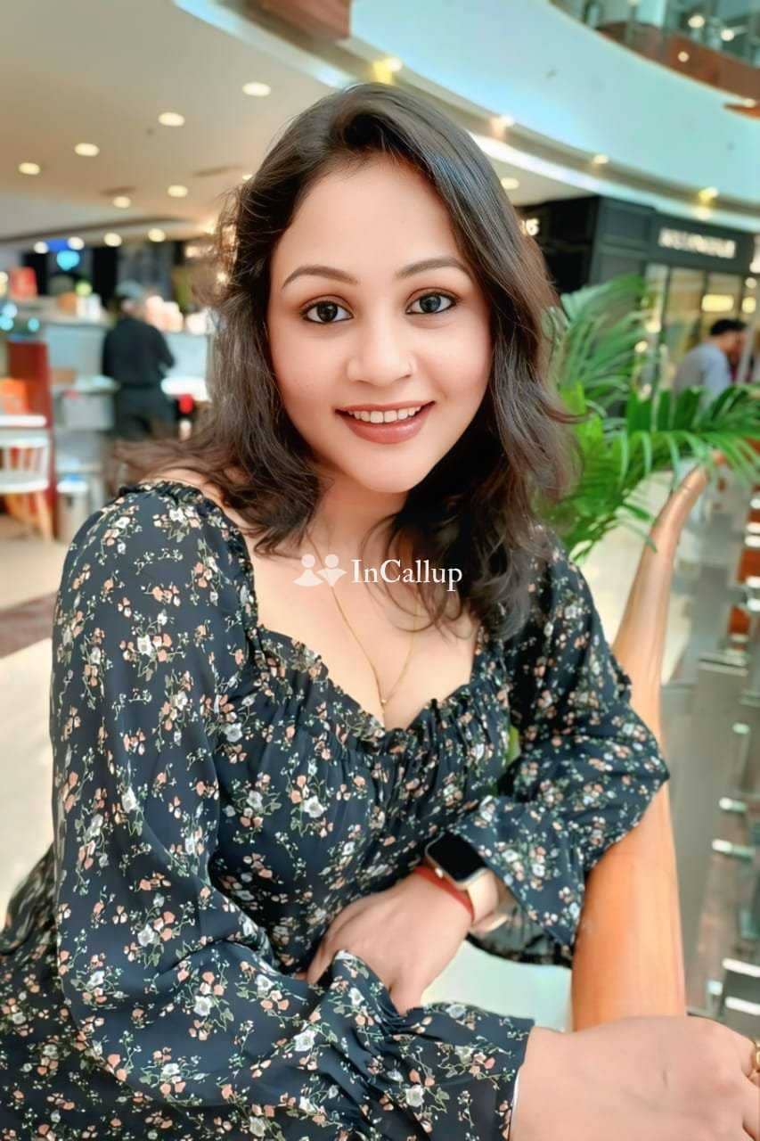available for private dates escort service in surat model look with black eyes and black hair - Call Girls in Surat