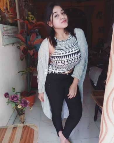 Surat call me pooja patel independent college girl available - Call Girls in Surat