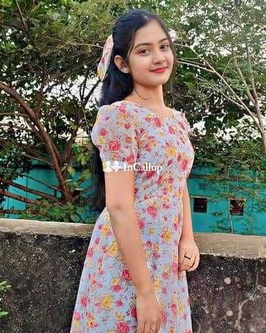 petite low price genuine se twenty one year old call girls beautiful curves and black eyes - Call Girls in Surat
