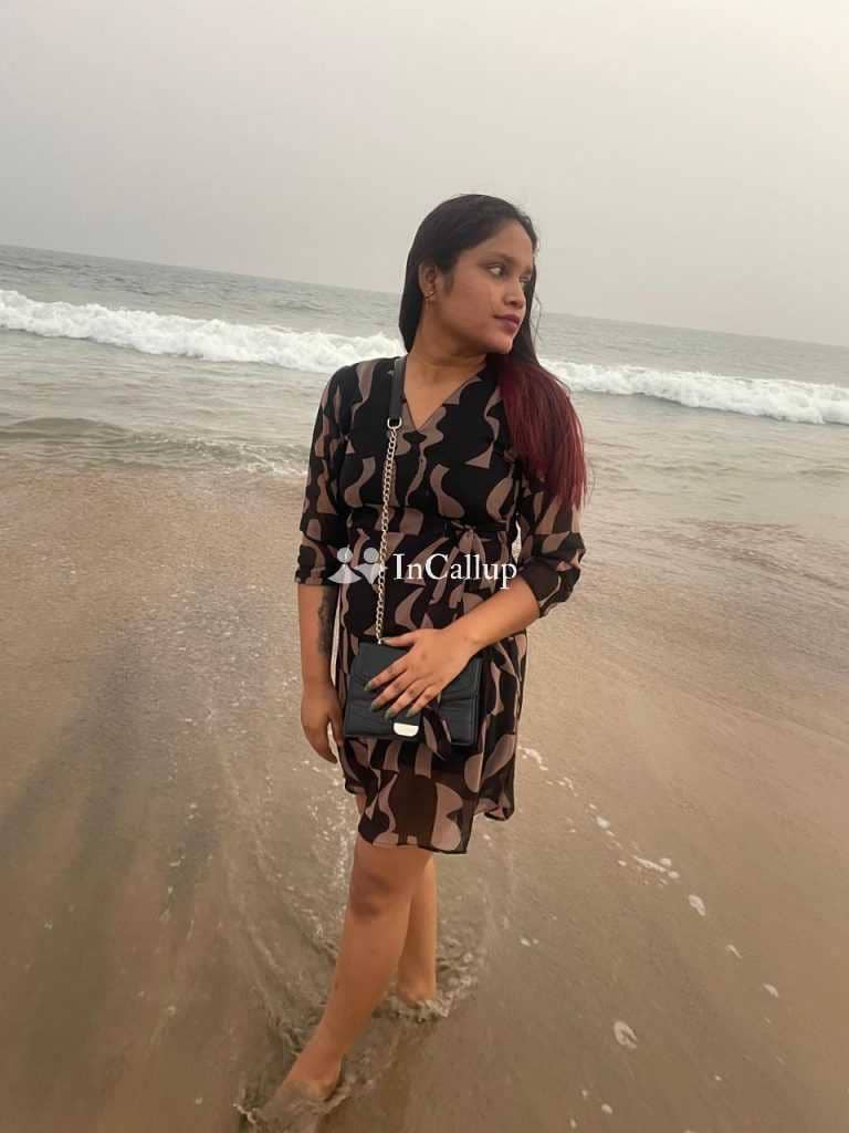Best VIP independent call girl in Surat call me anytime for service - Call Girls in Surat