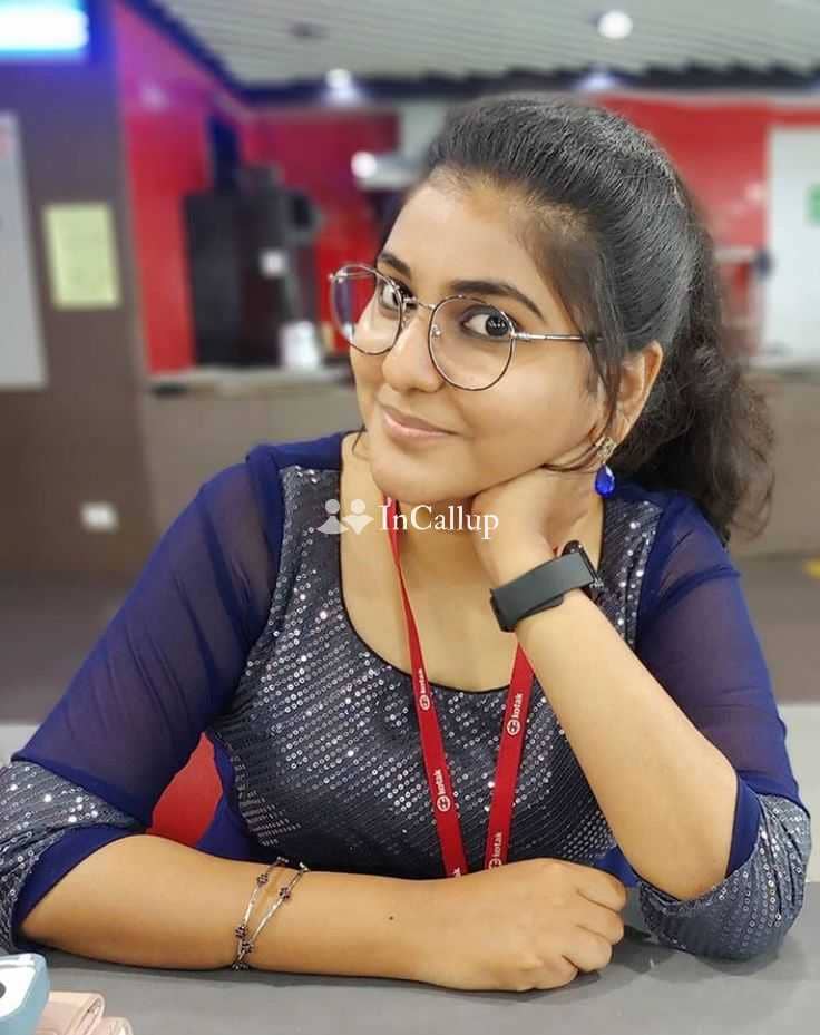 desirable escort service avai nineteen year old call girls goddess available for outcall - Call Girls in Surat