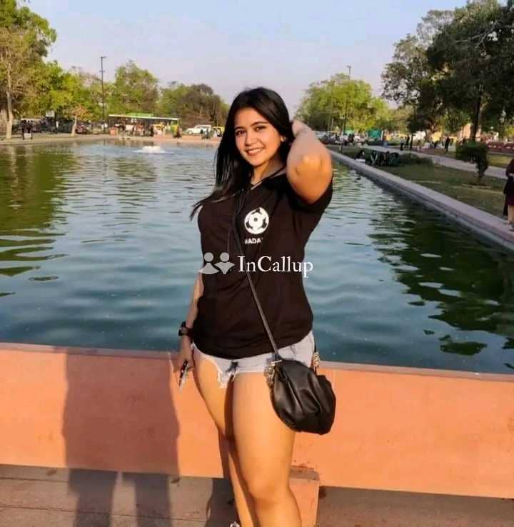 Full satisfaction top callge full enjoy  hour available college girls and lowe vip model hand paymen - Call Girls in Surat