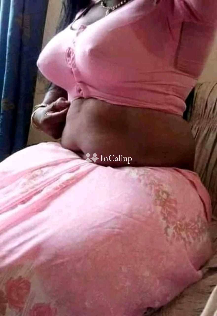 REAL PHOTO - HOUSE WIFE BIG BOOBS AVAIL CALL 7041945743 NOW - Call Girls in Surat