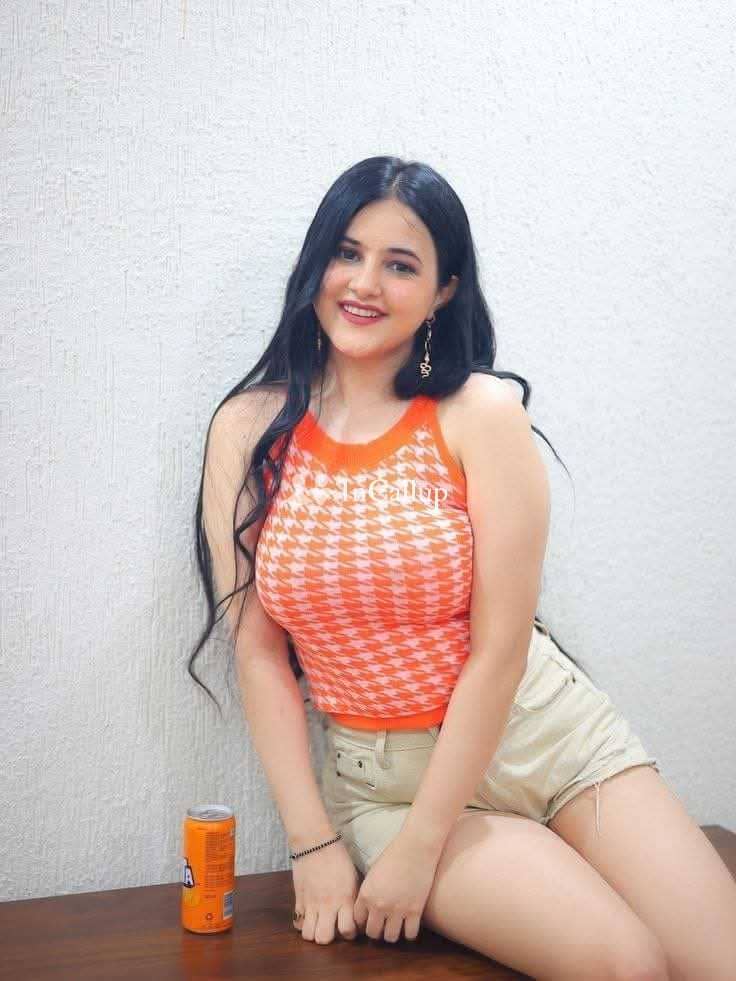 Surat Gujarat India all the best college girls service available - Call Girls in Surat