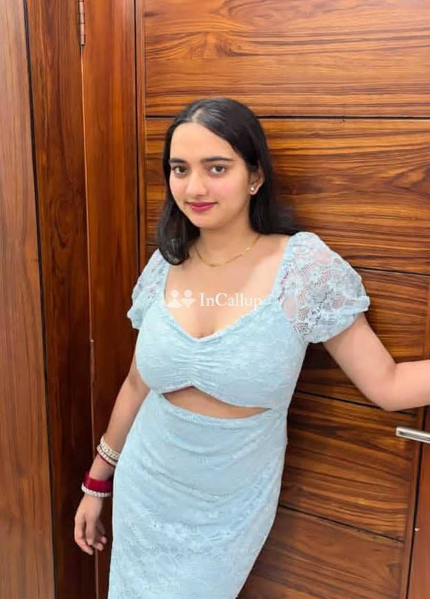 with black hair and brown eyes find maduririya a twenty two year old call girls wild - Call Girls in Surat