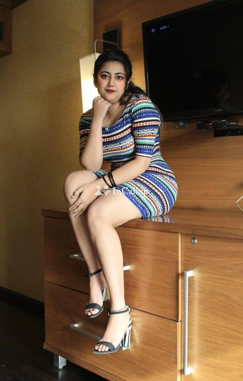 explore your desires with surats enchanting bbw call girl for unforgettable experiences and connections - Call Girls in Surat