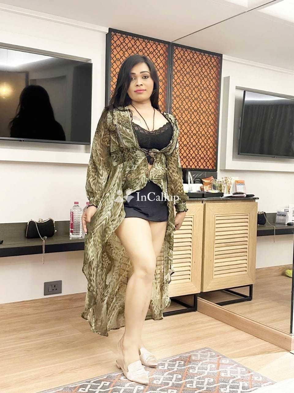 Surat independent college girls available full enjoy service provide low price service available Sex 22 - Call Girls in Surat
