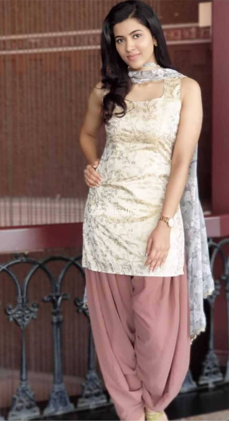 known for being hot tempered sexy only cash payment twenty years old call girls available now trusted reliable service - Call Girls in Surguja