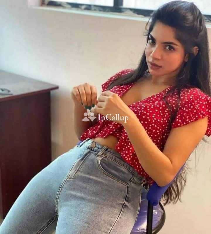 with black hair and blue body type suri escort service available now trusted reliable service - Call Girls in Suri