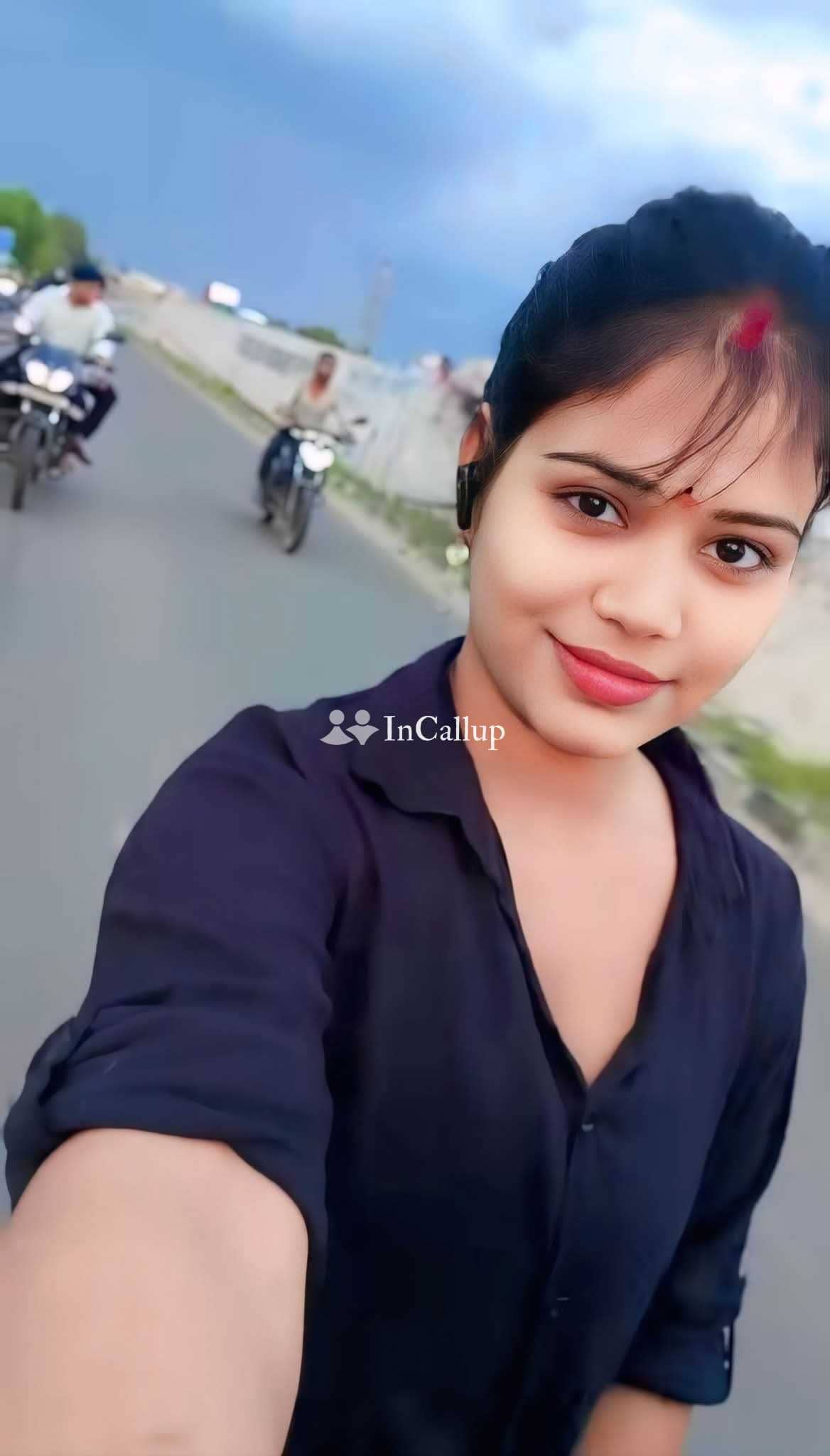 hot girl in thane available for business trip service known for being fun loving - Call Girls in Thane
