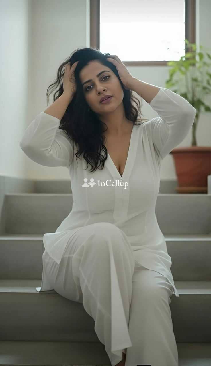 wild oral anal bdsm girlfriend experience french kiss videocall fun pretty black hair and black eyes - Call Girls in Tiruppur