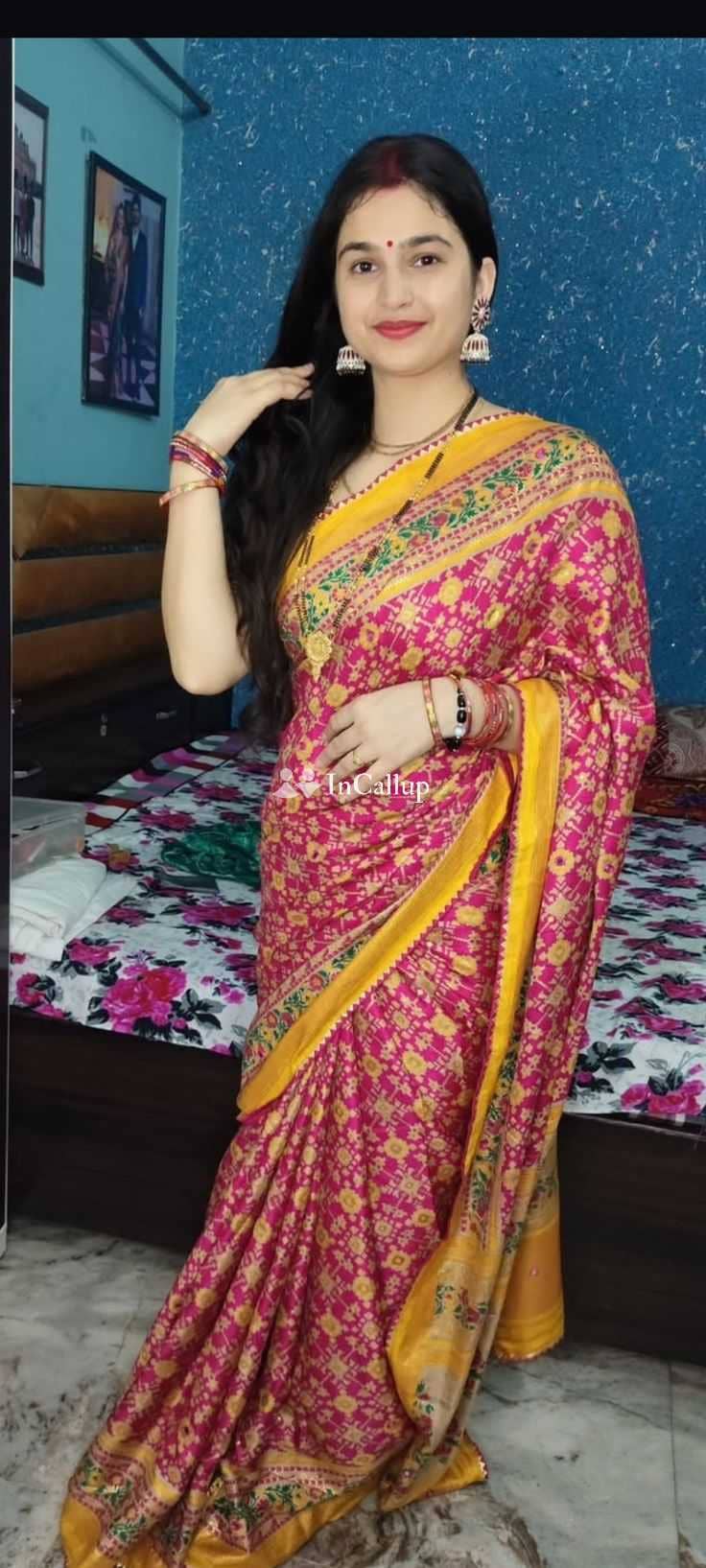 petite with black eyes and brown hair available for party companion sensual local to uluberia - Call Girls in Uluberia