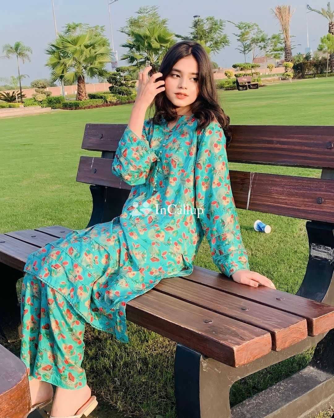 meet rani gupta a charming twenty two year old call girls voluptuous alluring black hair and black eyes - Call Girls in Uttarkashi