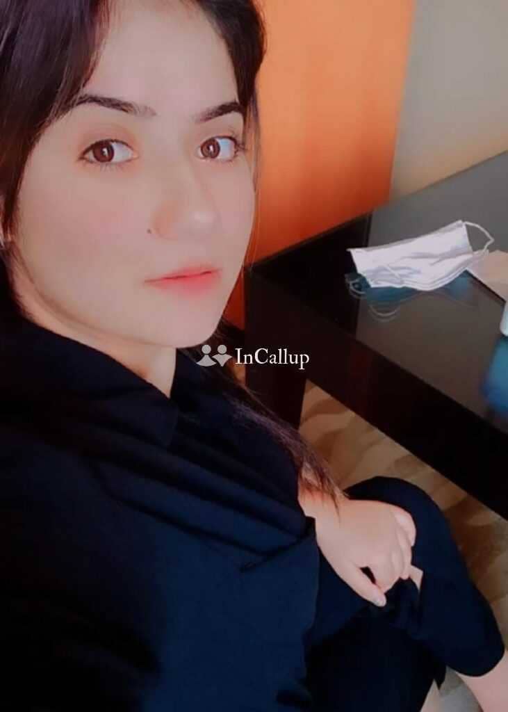 living in vadodara with auburn hair and brown body type known for being confident - Call Girls in Vadodara