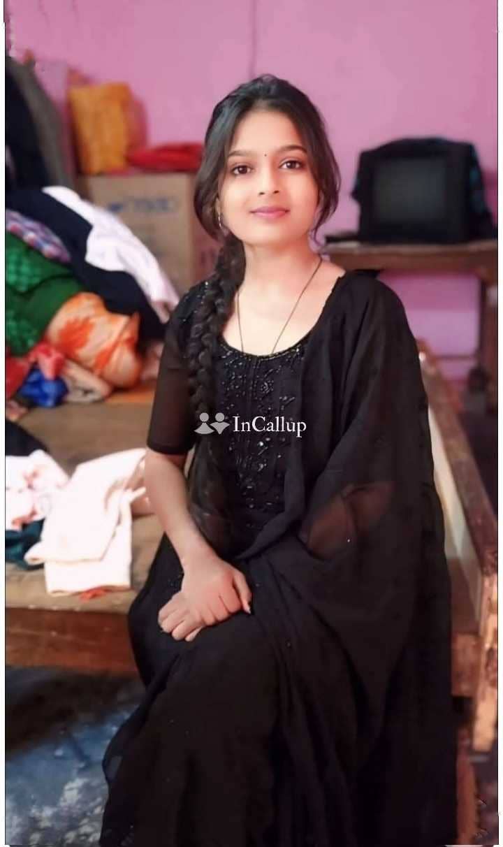 Valsad myself Kavya Patel hot college girls housewife available - Call Girls in Valsad