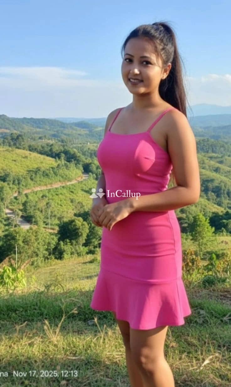 sensual girlfriend experience with a slim beauty in valsad ready to fulfill your fantasies and desires - Call Girls in Valsad