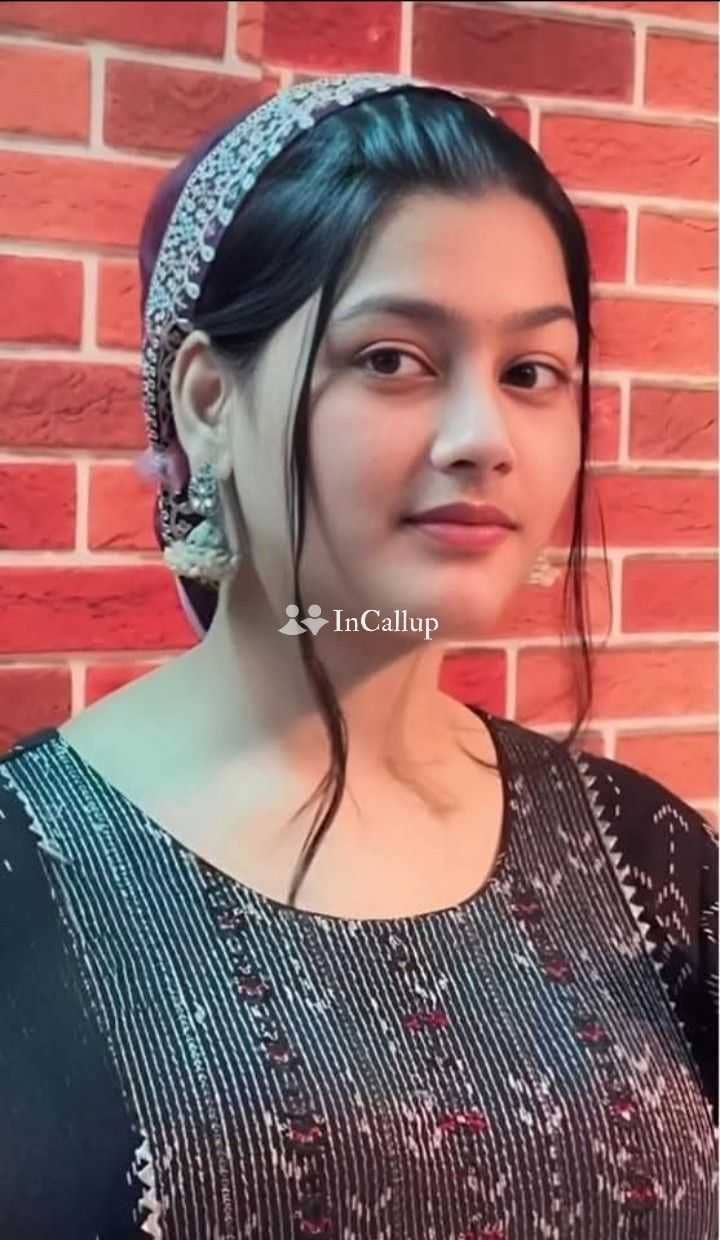 meet and enjoy with sunita sharma twenty two year old call girls hot brunette eyes and brown hair - Call Girls in Vapi