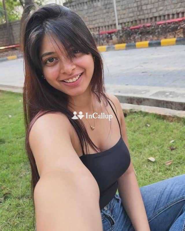delightful black eyes and black hair romantic companion in vapi known for being dedicated - Call Girls in Vapi