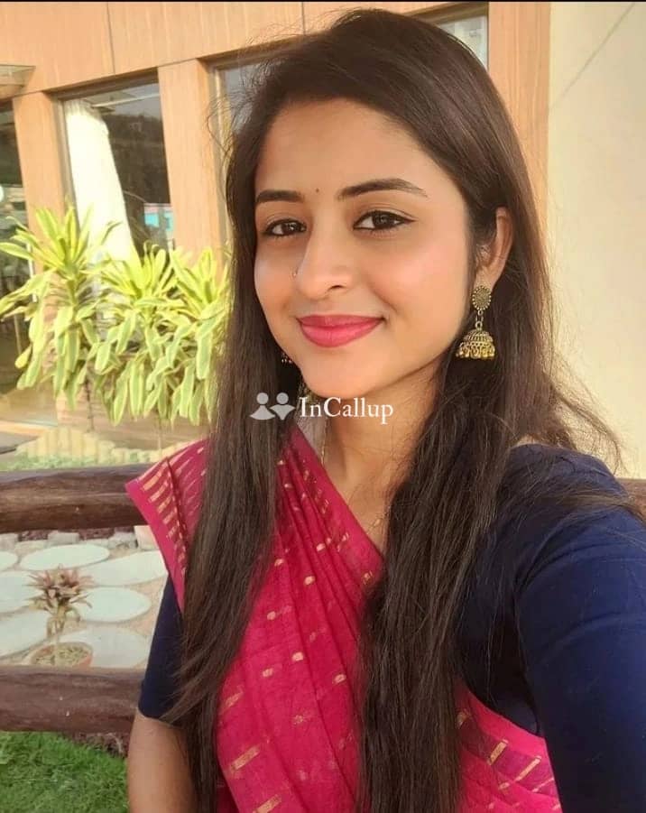 discover unforgettable moments with rani the enticing call girl in vapi ready to satisfy your every desire - Call Girls in Vapi