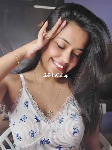 known for being cute with slim body and black hair available for available 24x7 close to vapi - Call Girls in Vapi