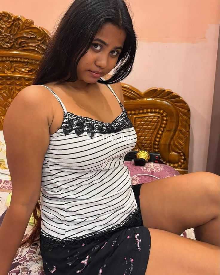 Varanasi Banaras beat Call Girl Service Easy Booking Call 9102243214/9102864236 Girl Good Quality OK - Call Girls in Varanasi