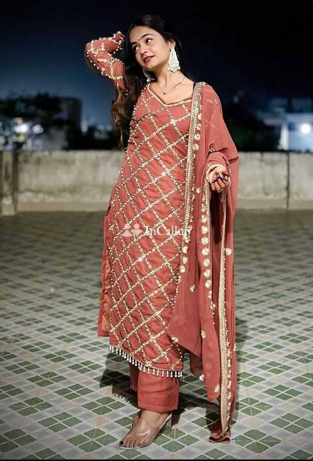 escort playful date in varanasi available now trusted reliable service - Call Girls in Varanasi